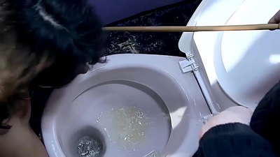 મારી ખૂબસૂરત ખાનગી સેક્સ સ્લેવ મેલાની મેમ્ફિસ. તે મારી પ્રિય ગુલામ છે, તે નિર્દોષ, જુવાન, ગુદા મૈથુન, ભૂમિકા ભજવવા જેવી લાગે છે અને હું જ્યારે ઈચ્છું ત્યારે તેનો ઉપયોગ કરી શકું છું. ભાગ 1.